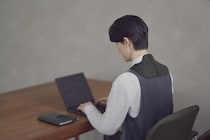 コリに悩むビジネスパーソンは必見！パナソニックの高周波治療器「コリコラン」がワイド＆3D仕様に進化！