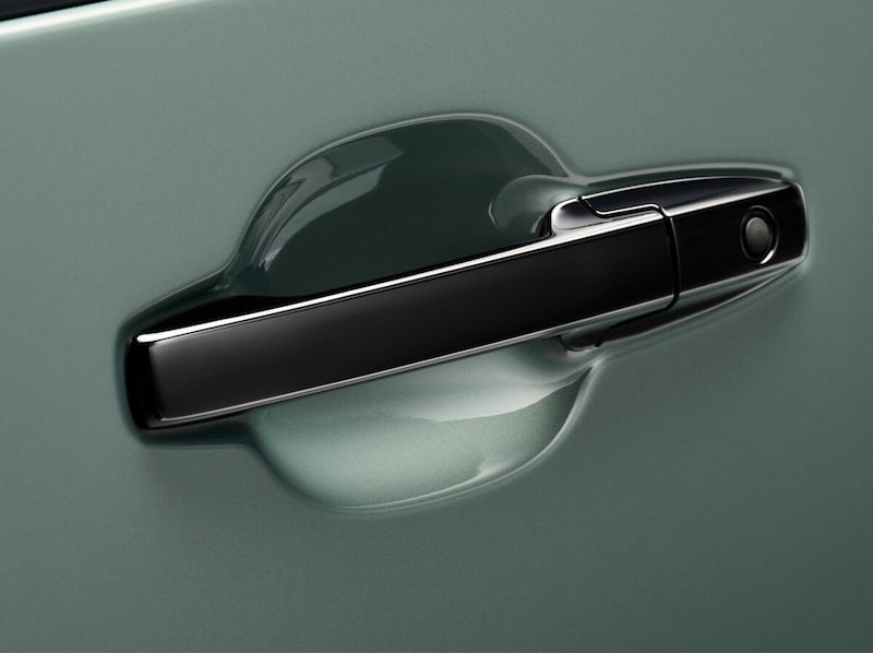 クリスタルブラックパール塗装のアウタードアハンドル