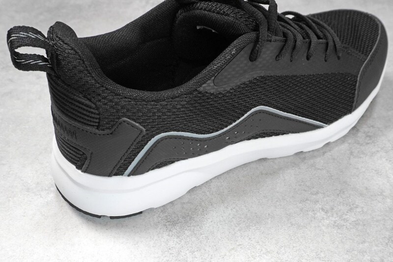 ワークマン アスレシューズエピオン ￥1,500 商品番号SG320 管理番号53553