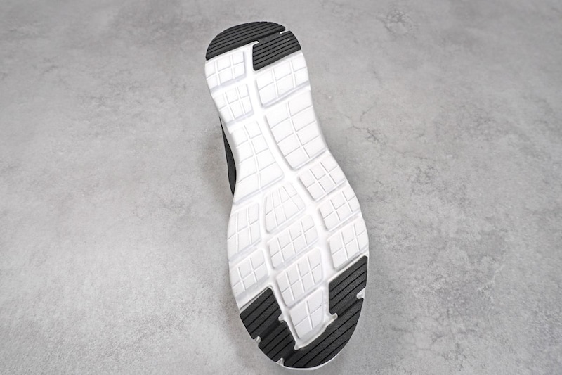 ワークマン アスレシューズエピオン ￥1,500 商品番号SG320 管理番号53553