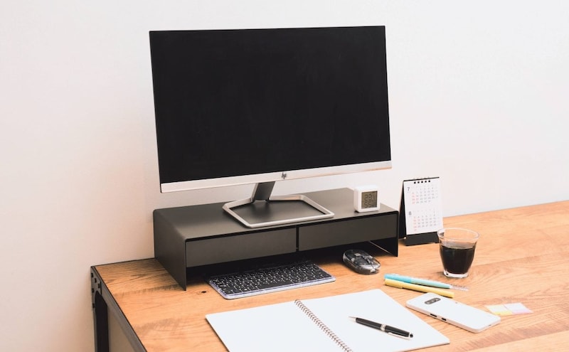 【無印良品】デスク回りが瞬時にスッキリ！仕事効率爆上がりに期待大!? 優秀過ぎる「デスクトップ収納」4選