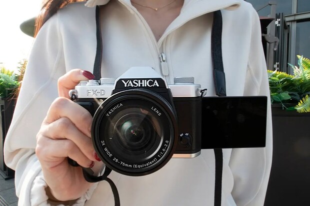 旅行から街撮り、ポートレートまで、あらゆるシーンで素晴らしいパフォーマンスを発揮するYASHICA FX-Dシリーズ