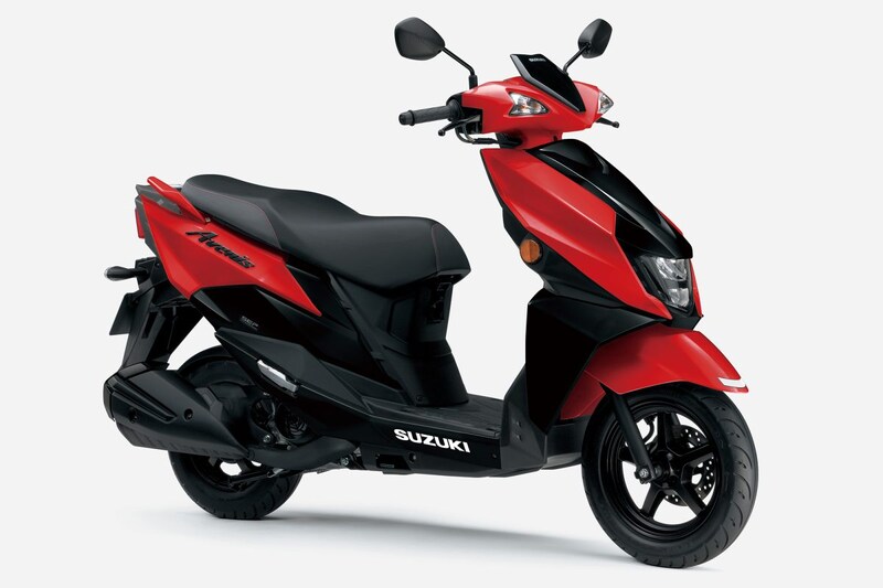 グラススパークルブラック、パールミラレッドカラー