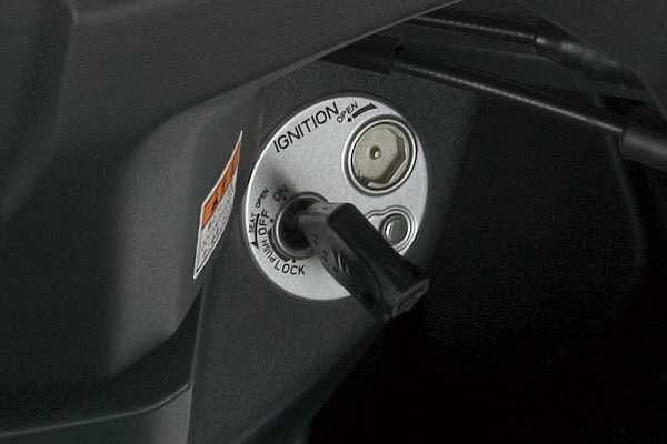 鍵穴へのいたずらや盗難を抑止してくれるシャッター付キーシリンダー