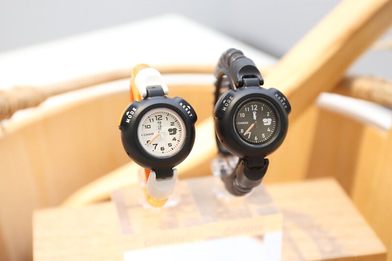 サ時計
左）SAN-100H-7B
右）SAN-100H-1B
各￥16,500（税込）