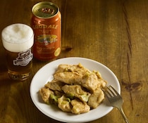 【悪魔的ウマさ】ビールが止まらない…鶏むね肉が化ける！「味噌バター」で炒めるだけの爆速肉つまみがマジサイコーだった