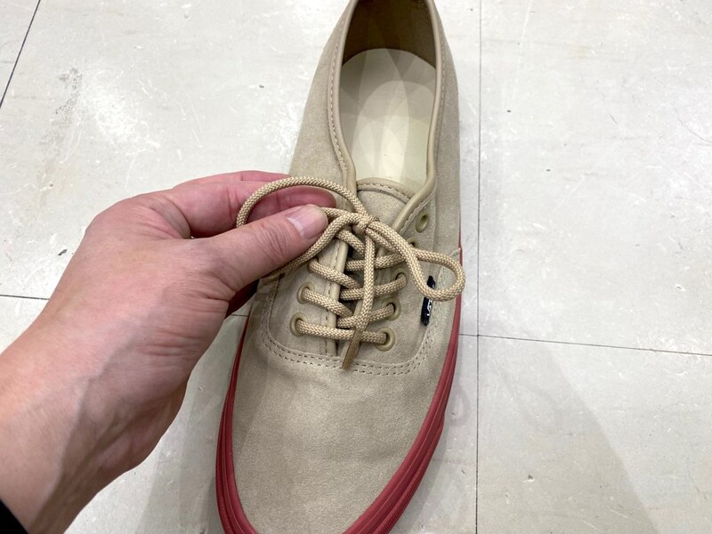 履いた瞬間から足にやさしくフィットし、硬さやゴワつきを感じにくいのも特徴