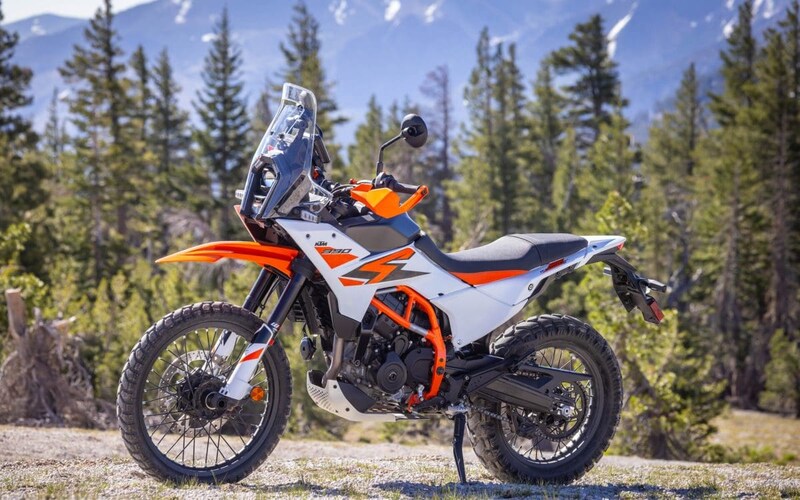 KTMらしいアグレッシブなスタイリングはライダーの心を掴む