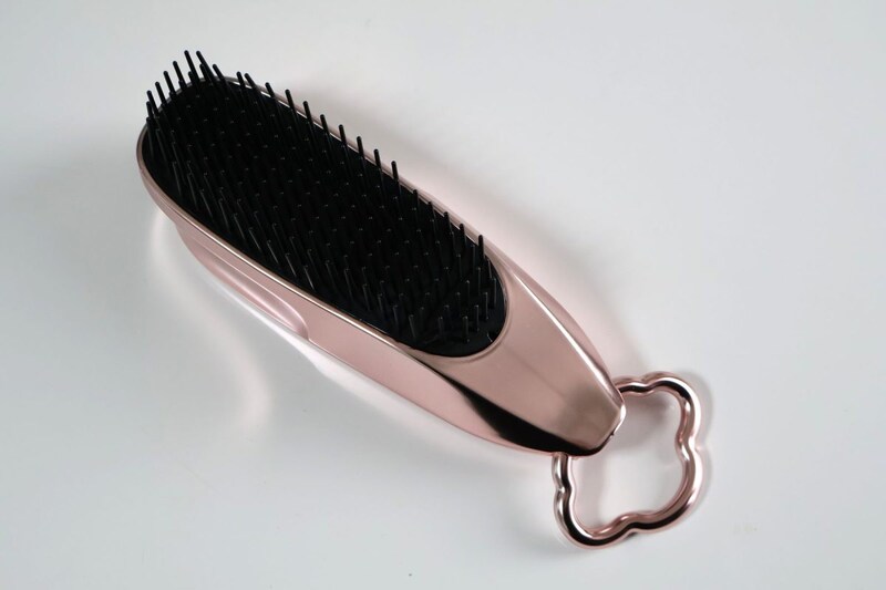 mion シャンプーブラシ