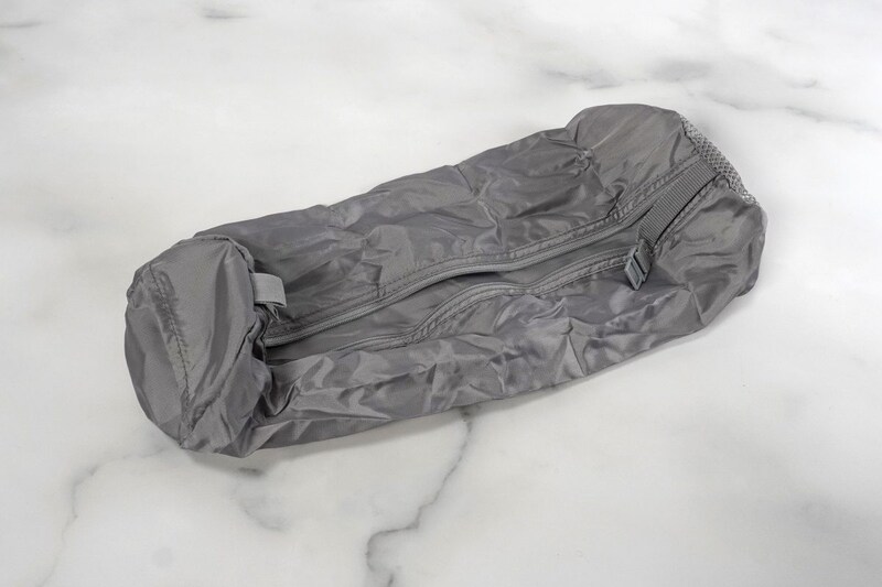 広げると思ったより細身の筒状