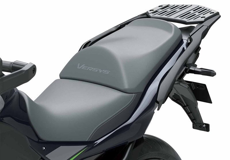 クッション性に優れるシート