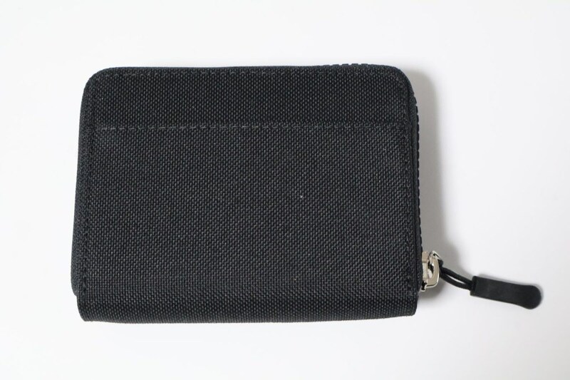 タテルノ ラウンドファスナー ナイロン