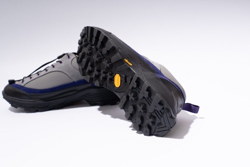 Vibram社の「RUSTLE」ソールを採用しており、抜群のグリップ力が特徴