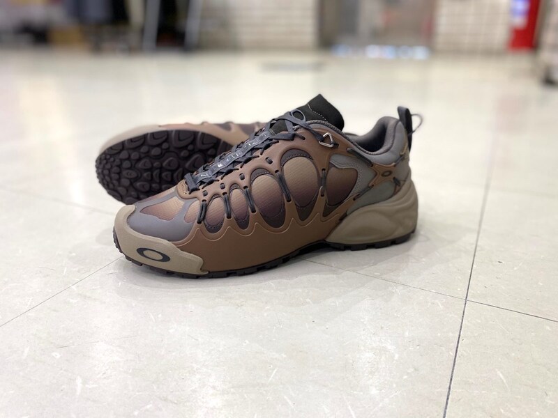 OAKLEY IBEX "OAKLEY FACTORY TEAM / BRAIN DEAD