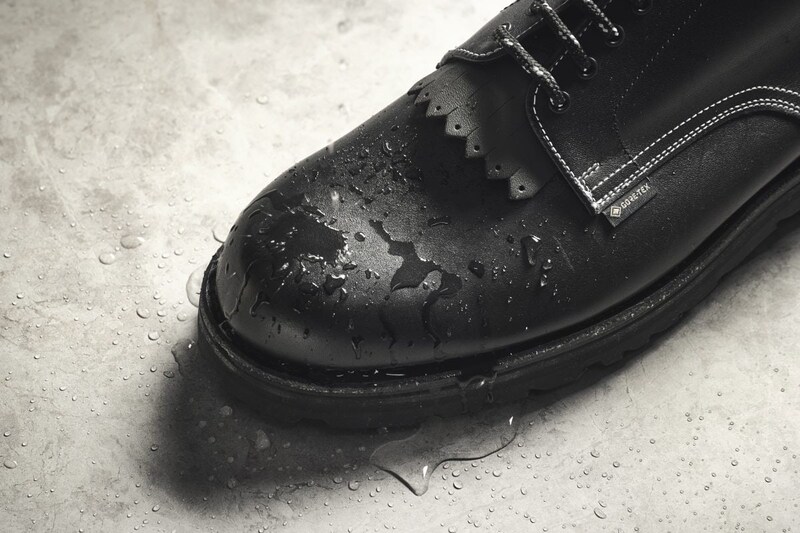 【氷の上でも滑らない革靴】リーガル×F/CE.の新作はゴアテックス搭載で防水も完璧！タッセル着脱でオンオフ使える万能な一足