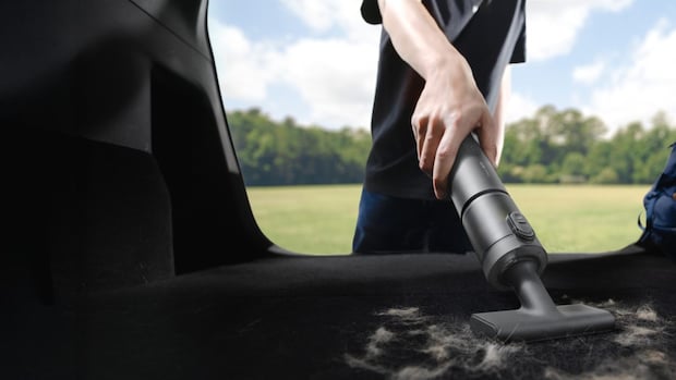 デスクまわりやクルマの掃除に役立つハンディクリーナーについてかなりの数をチェックし、そして実際に購入してきました