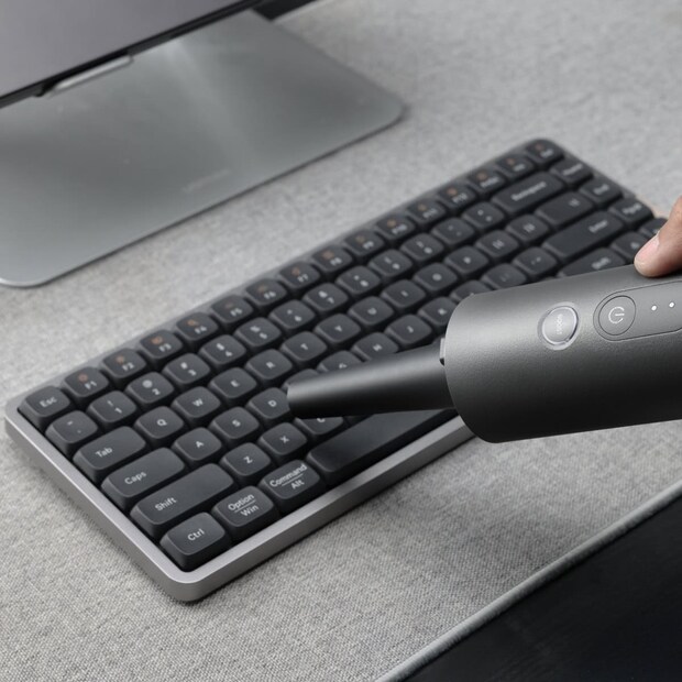 「HOTO 4WAYクリーナーPRO」は小型なので、ちょこっと掃除に役立ちます