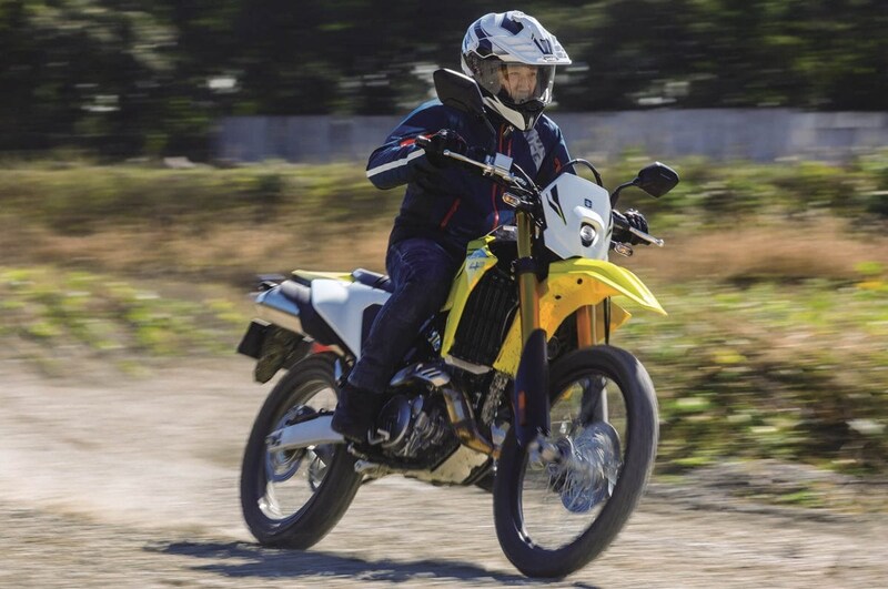 スズキ
DR-Z4S
¥1,199,000