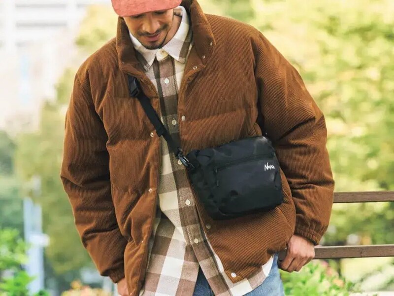 第3位　【お散歩最強ダウン×ショルダーバッグ】ナンガの正解コーデなら冬の街歩きが「ストレスゼロ」に！休日スタイル2選を解説