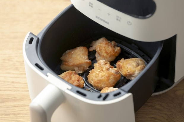 冷凍食品をそのまま投入して調理できるレシピを採用