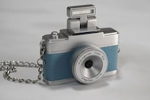 スリコ“完売続出”の極小デジカメが凄かった、「マクドナルド×ドラクエ」激レアフィギュア…ほか【ホビーの人気記事ランキングベスト3】（2025年12月版）