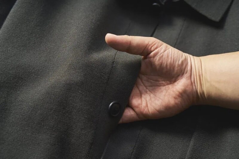 第1位　【ユニクロの大人が着るべき名品】3シーズン活躍、働き世代におすすめ「上品＆万能なニットカーディガン」をスタイリストが徹底解説