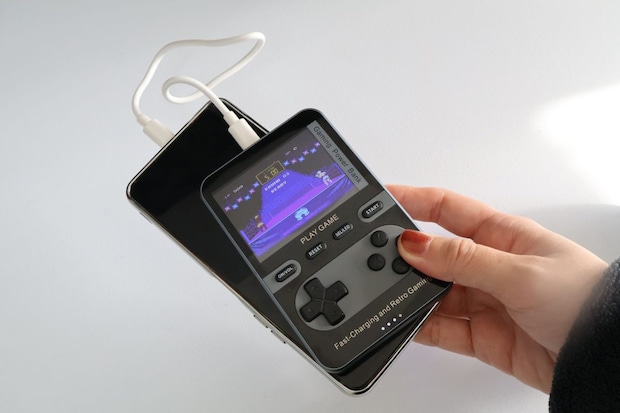 充電しながら使ってみたら……