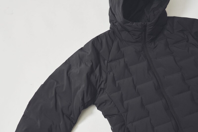 3Dカット設計で可動域が広く、腕を上げやすい