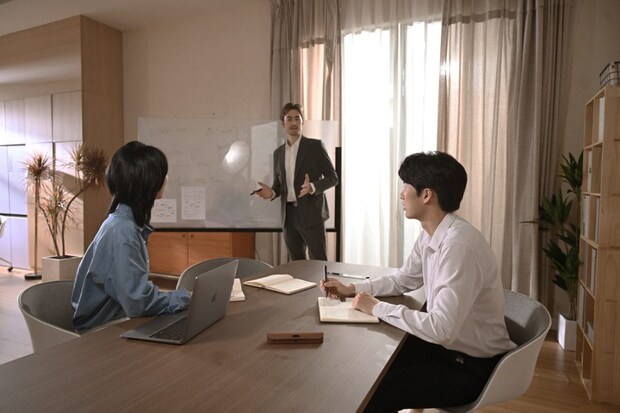 最大15人までの話者を認識し、誰の発言かを自動で記録するので、誰の発言だったかと悩む心配もありません