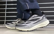 【街履きHOKAの決定版】この“透け感”がたまらない！完成度が異常な「STINSON ONE7」をエディターが試し履き