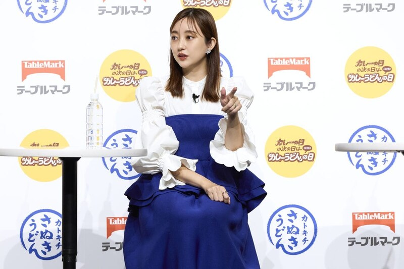 『カレーの日の次の日は「カレーうどん」の日』菊地亜美 カトキチさぬきうどん