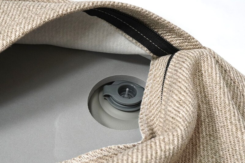 無印良品「空気でできたフロアクッション」