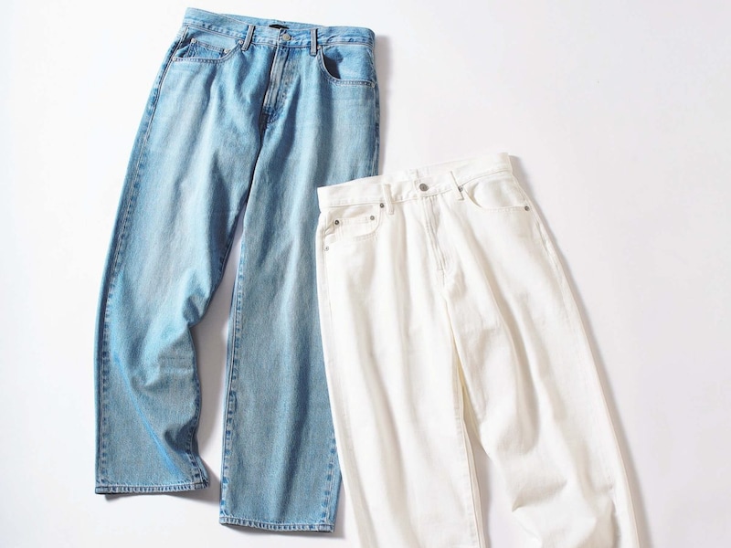 【ユニクロ】4990円でこれは反則！「トレンドのバギーか？王道のスリムか？」コスパ最強ジーンズ2選をスタイリストが徹底解説