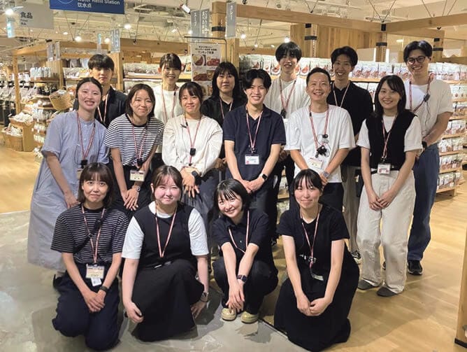 開発にあたり、北海道の店舗スタッフにアンケートを実施