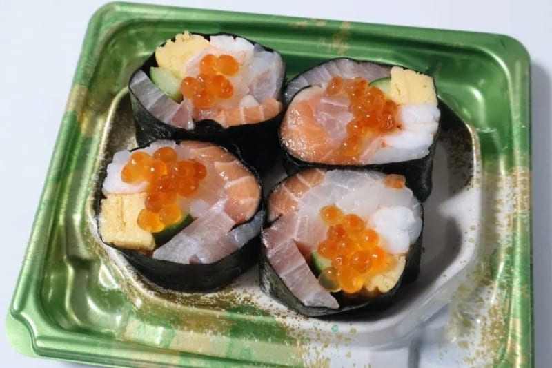 第1位 【角上魚類の裏名物】幻の四色丼、本店直送カニ…従業員がコッソリ教える!知る人ぞ知る「本当のイチオシ商品」4選