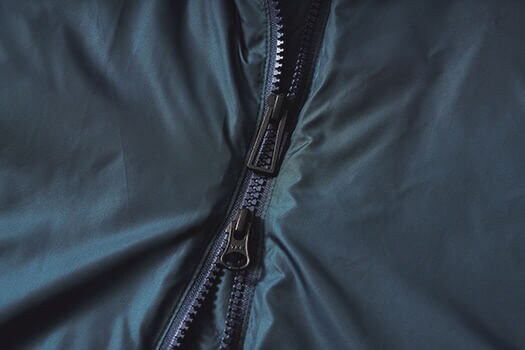 シャープでモダンなオリジナル引手