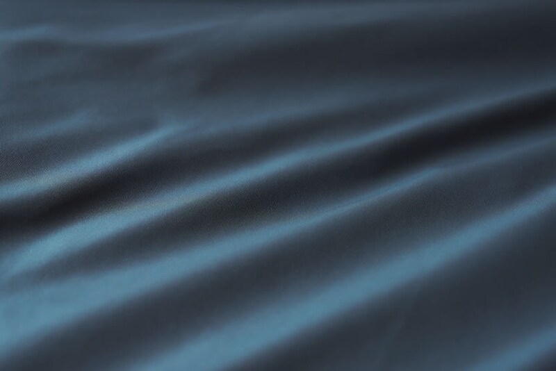 表地はパーテックス®のナイロン素材