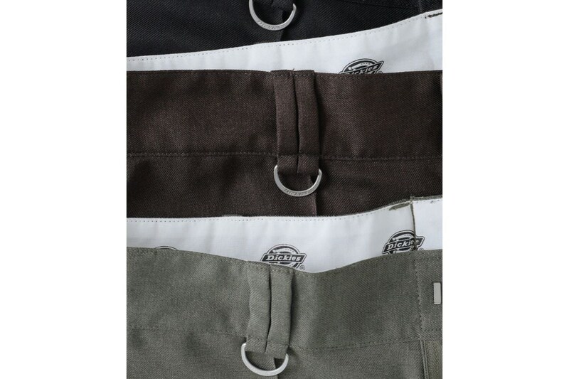 ディッキーズオリジナルのDカンを付属