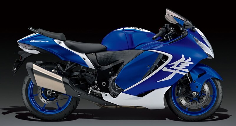 【一生に一度は乗りたいスズキ「隼」】純白ロゴが輝く特別仕様車が登場!1300cc超の怪物を飼いならす“電子制御”が凄い