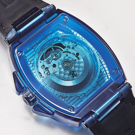 ロベルト・カヴァリ バイ フランク ミュラー RV1G221L0021　「高い透明度を誇るK9ガラスに全体が覆われ、ムーブメントが浮遊しているかのよう」