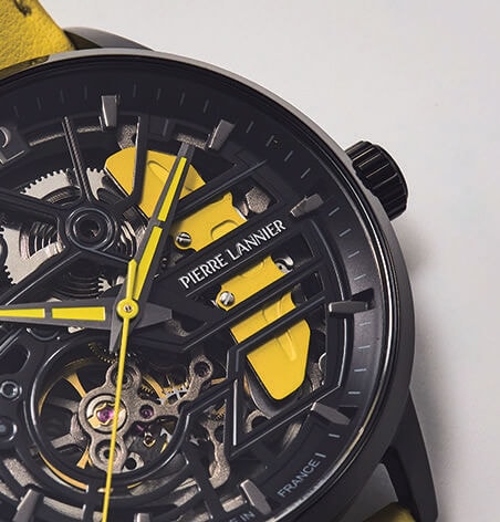 ピエール・ラニエ パドック　「単にスケルトン化しただけでなく、ブレーキキャリパーやホイールを思わせる立体感のあるデザインを採用」