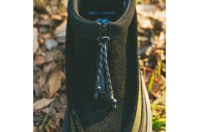 センタージップにより着脱がスムーズ。寒い季節でもストレスなく使える実用的な構造