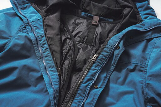 【冬から春まで着倒せる3WAYアウター】大人が選ぶべきはどっち？ナンガ「ヒノックダウン」vs ドレステリア「ダウンコート」徹底比較！