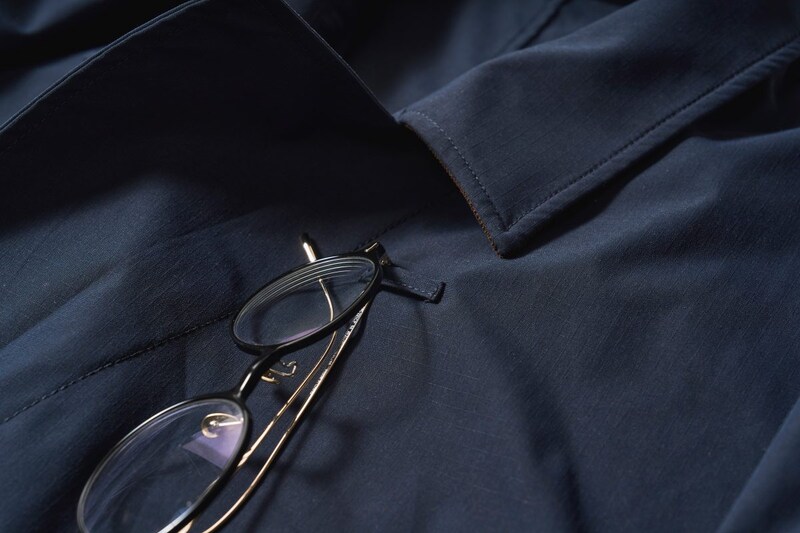 メガネを掛けるループが付いているのは個人的にお気に入り