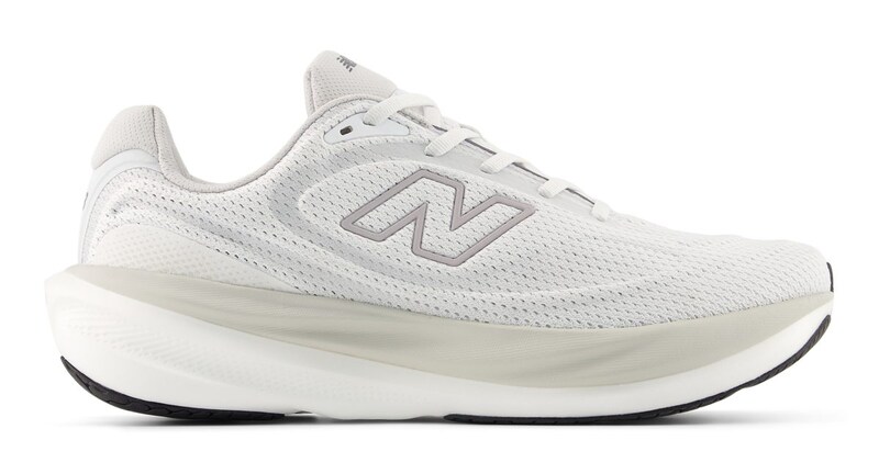 ニューバランス「1080v15（Men）」￥22,000／5色展開