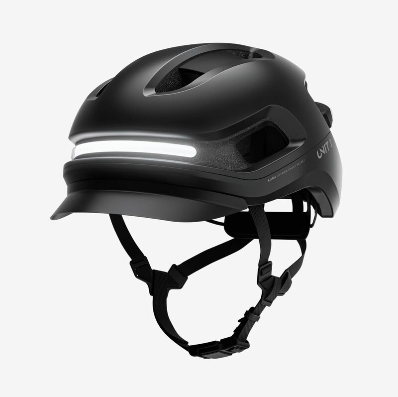 AURAのブラックバードカラー