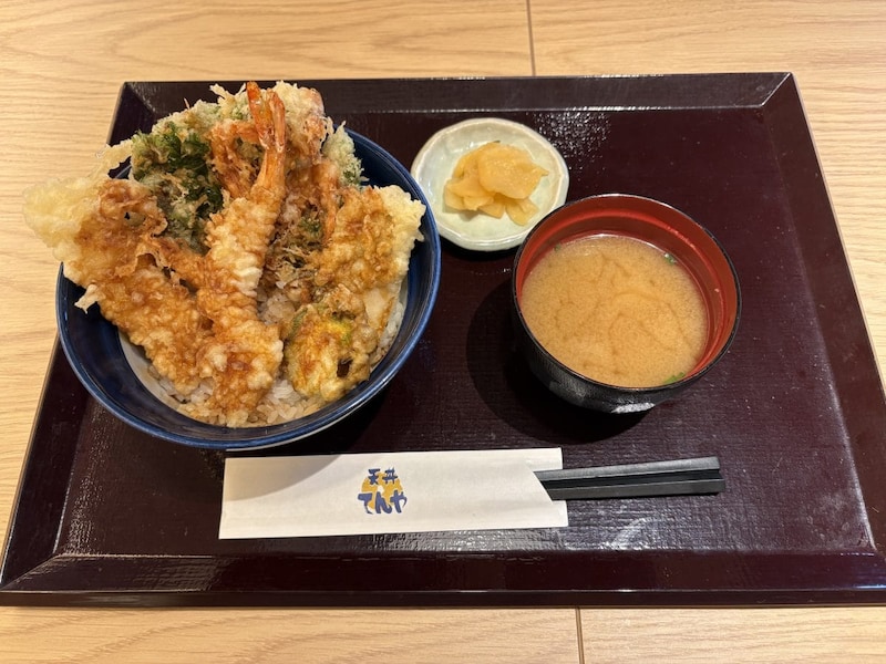 てんや　早春海老天丼（みそ汁付）