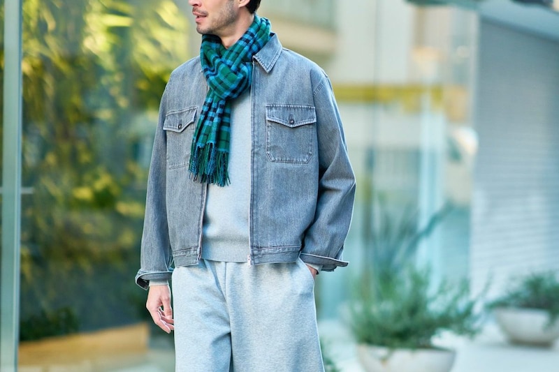 【ユニクロ】3990円のスウェットパンツが楽なのに上品、ヒートテックマフラーも優秀すぎる…プロが認める「冬の即戦力」徹底解説