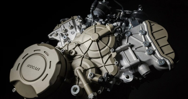 排気量1,103ccデスモセディチ・ストラダーレエンジン