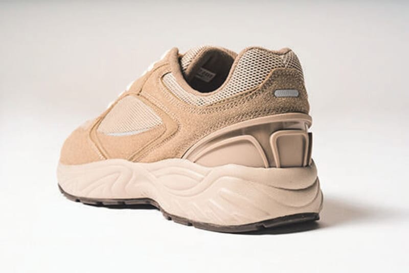 安定性を高めるヒールカウンター